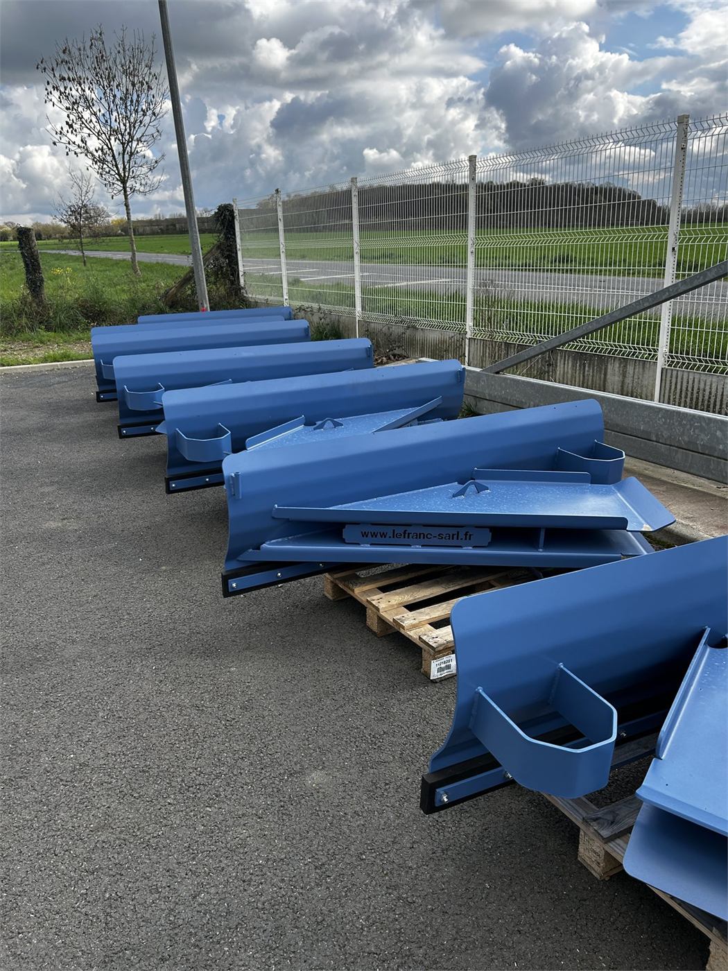 Lame à repousser fourrage et ensilage — racleur caoutchouc anti-abrasif — vue 3